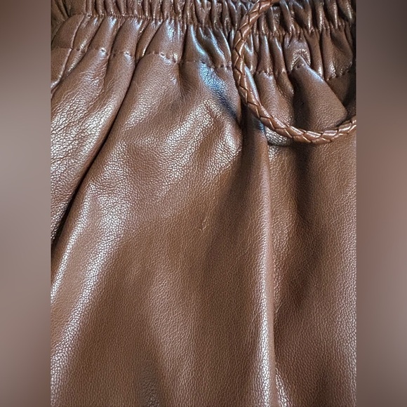 GUC MOTHER- The Curbside Lounger Ankle Pant in Friar Brown. Size XS - Picture 11 of 11